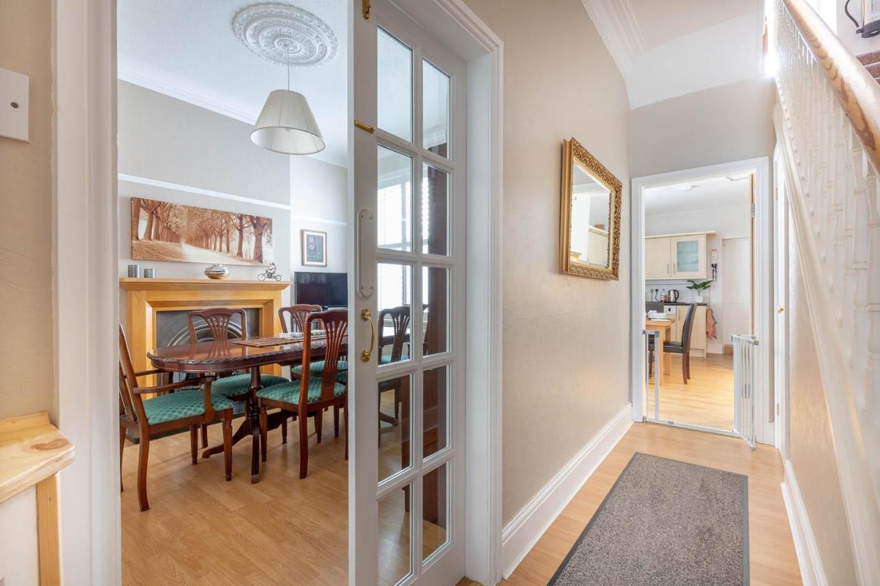 Number 12 Yorkshire Holiday House Mijas Costa Ngoại thất bức ảnh